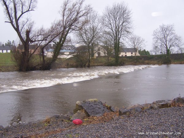 This is the first weir at the get on with almost highish water
